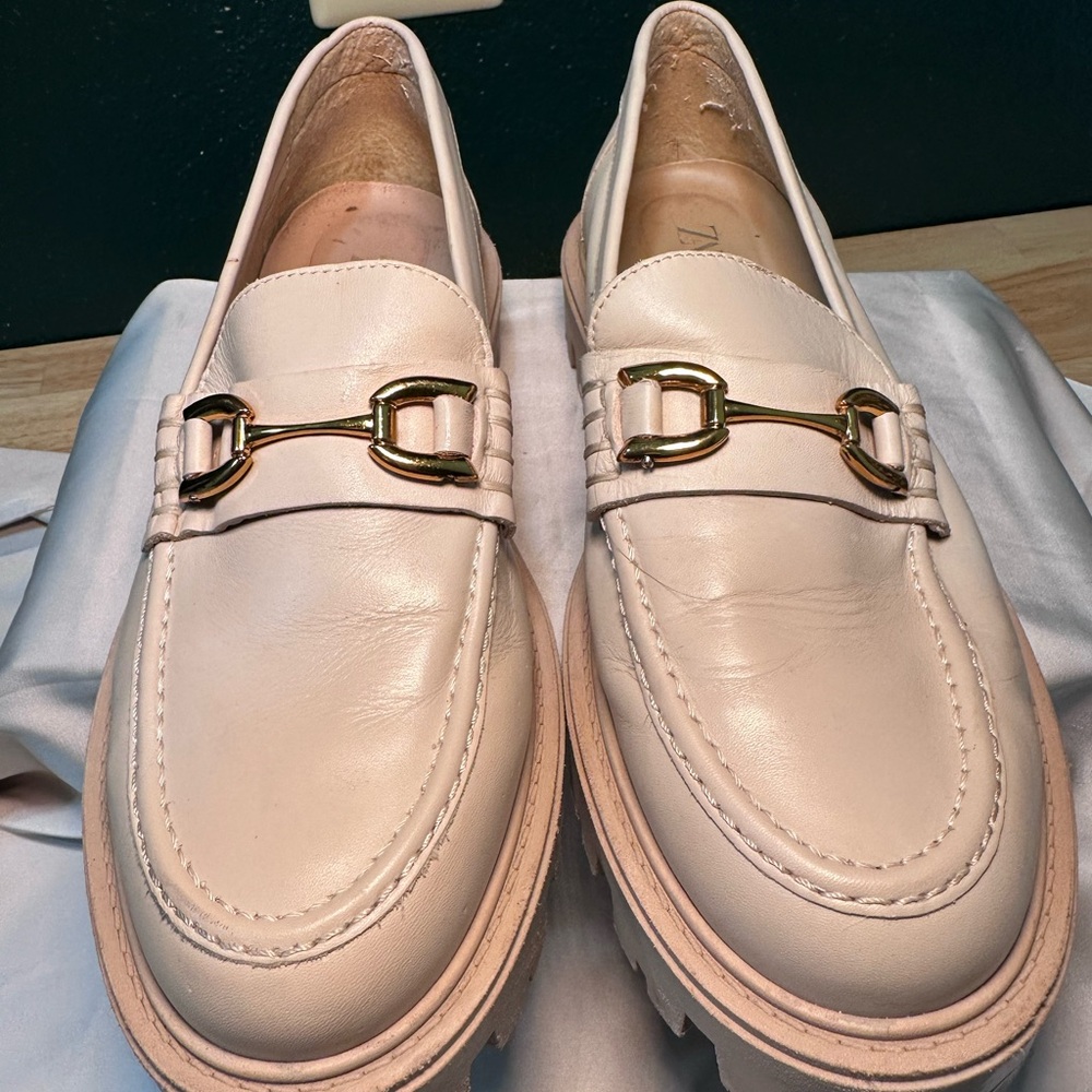 Zara buckle leather lug sole loafer shoes beige Size 9/ EU 40 - Picture 3 of 8